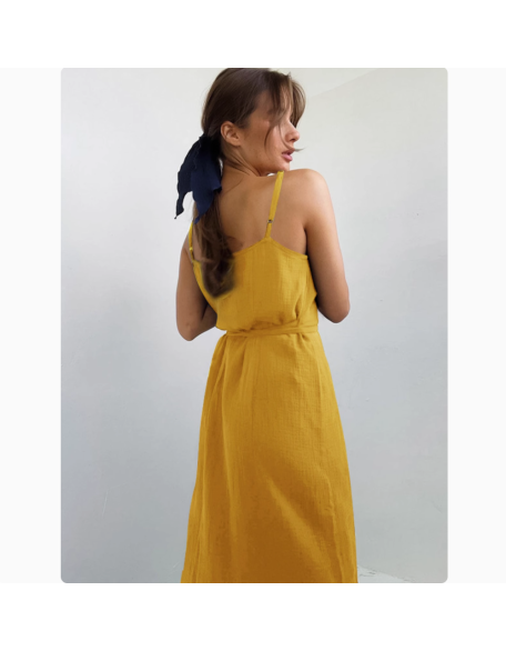  Sleeveless suspender backless dress